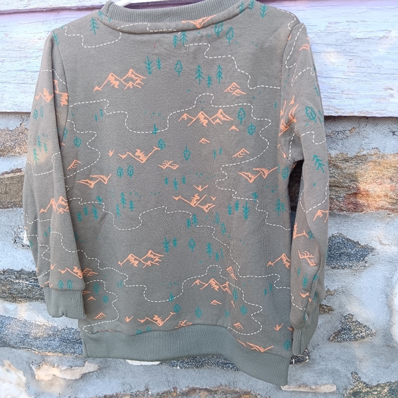 Layered set size 4 kids mountain explorer theme t shirt and sweat shirt NWT - Picture 4 of 8